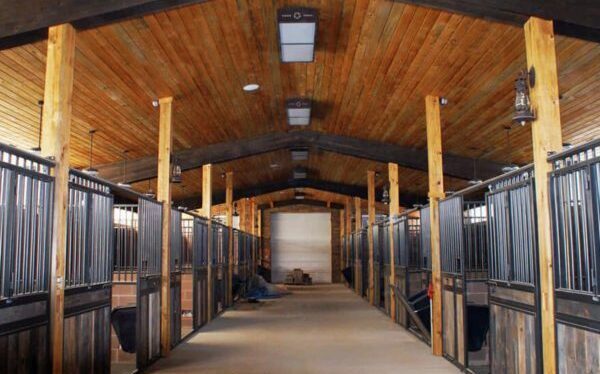 Syndicate Builders Equestrian Barns, stables, sheds